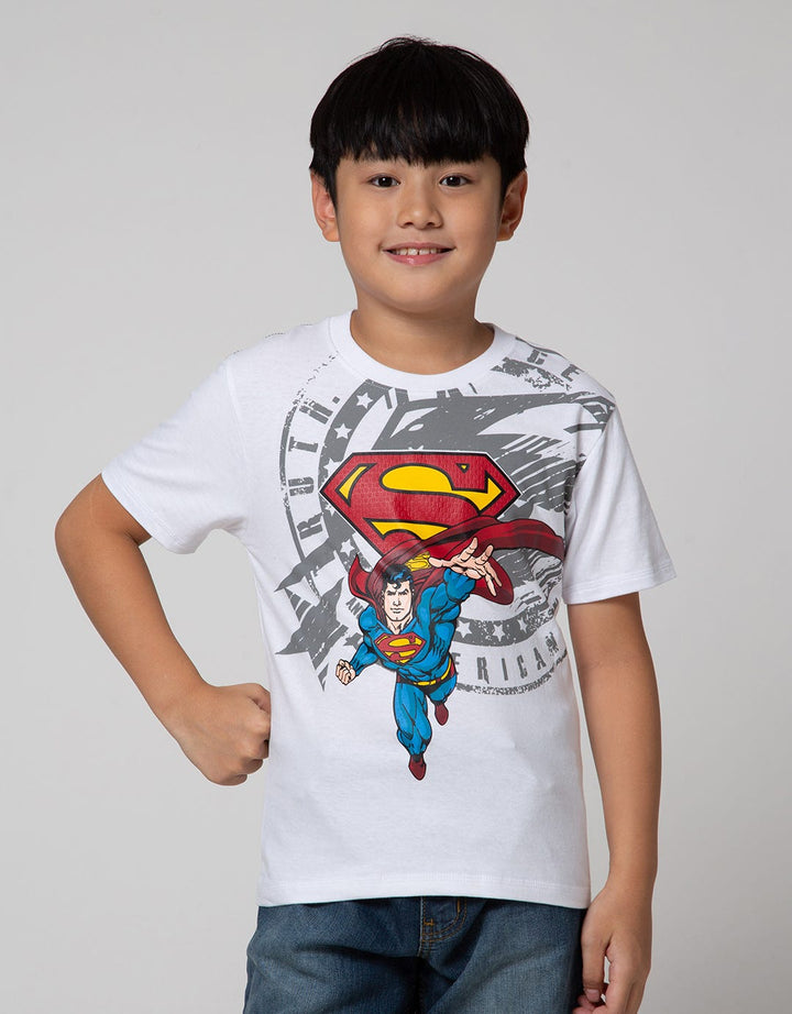 Character Kaos Lengan Panjang Superman Fly Above Wing