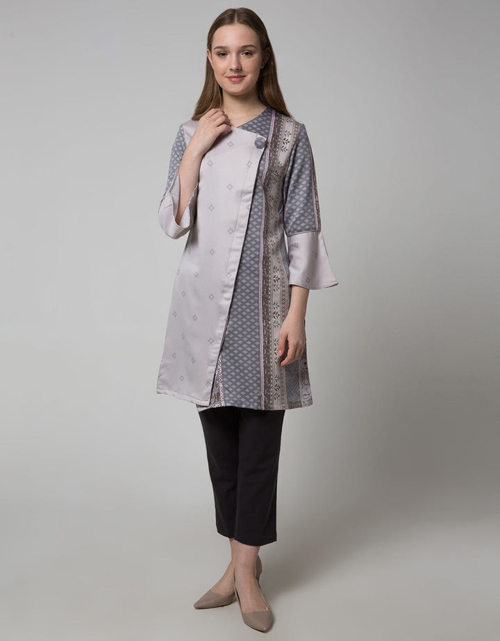 Arjuna Weda Blouse Tunik Batik Kembang Wajik