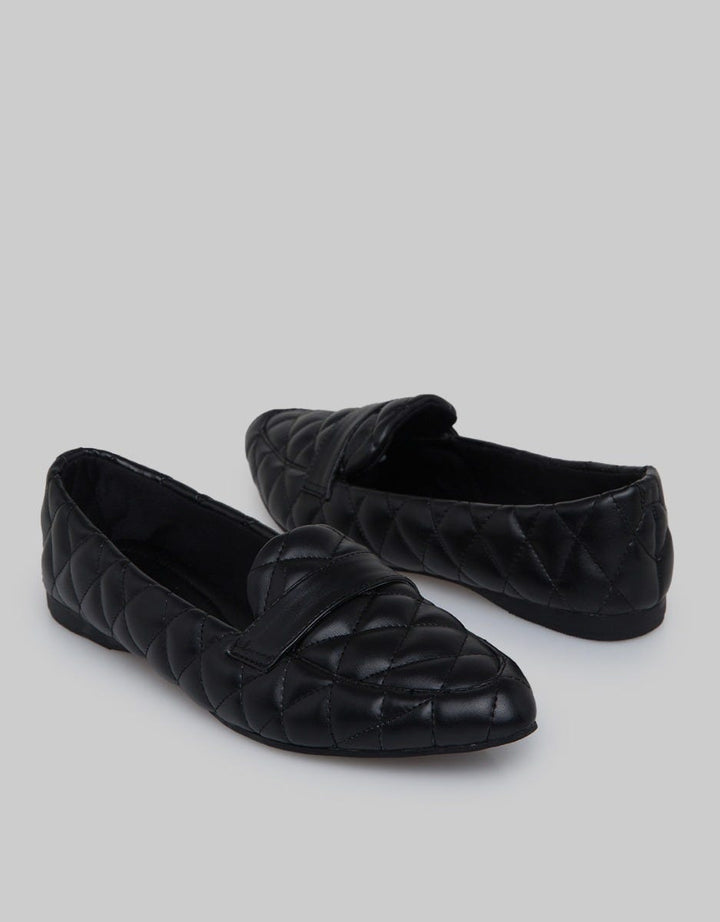 Connexion Ballerinas Pointed Toe Woman Stitching Contrast
