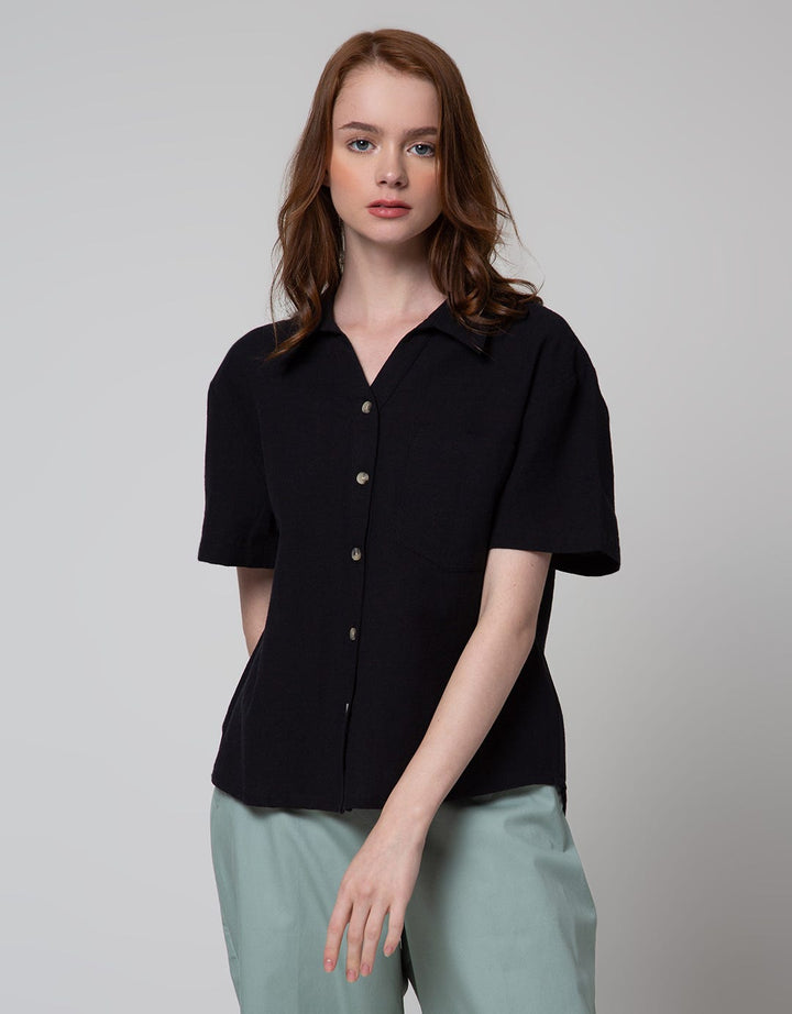 Details Short Sleeve Shirt With Left Pocket