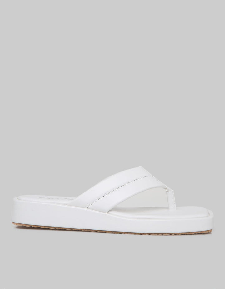 Yongki Komaladi Sandal Platform