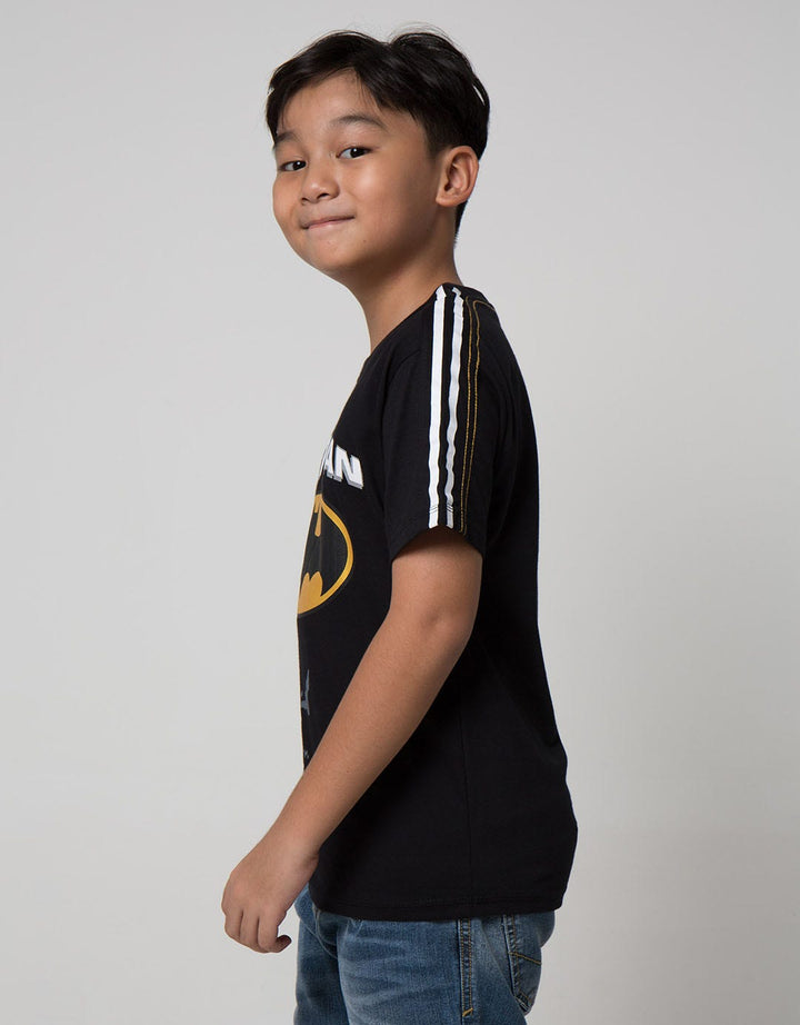 Character T-Shirt Batman Logo Tengah Ribbon