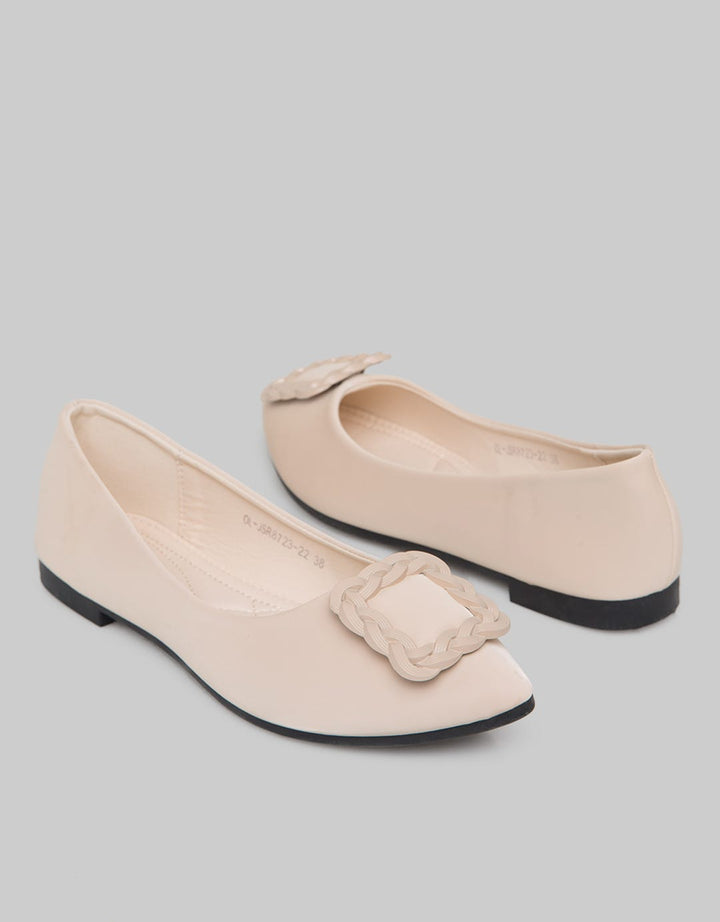 Yongki Komaladi Square Braids Flat Shoes