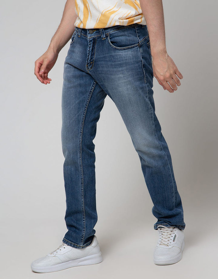 Lois Slim Fit Stretch Washed Jeans Pria
