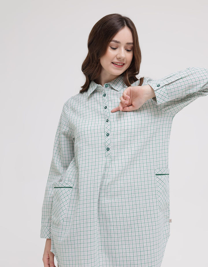 Triset Ladies Plaid Pocket Blouse Wanita