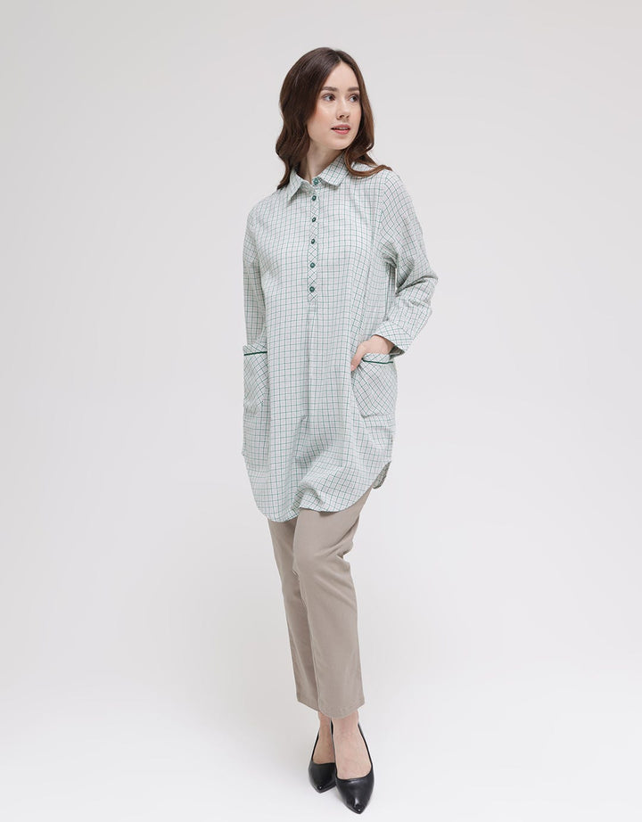 Triset Ladies Plaid Pocket Blouse Wanita