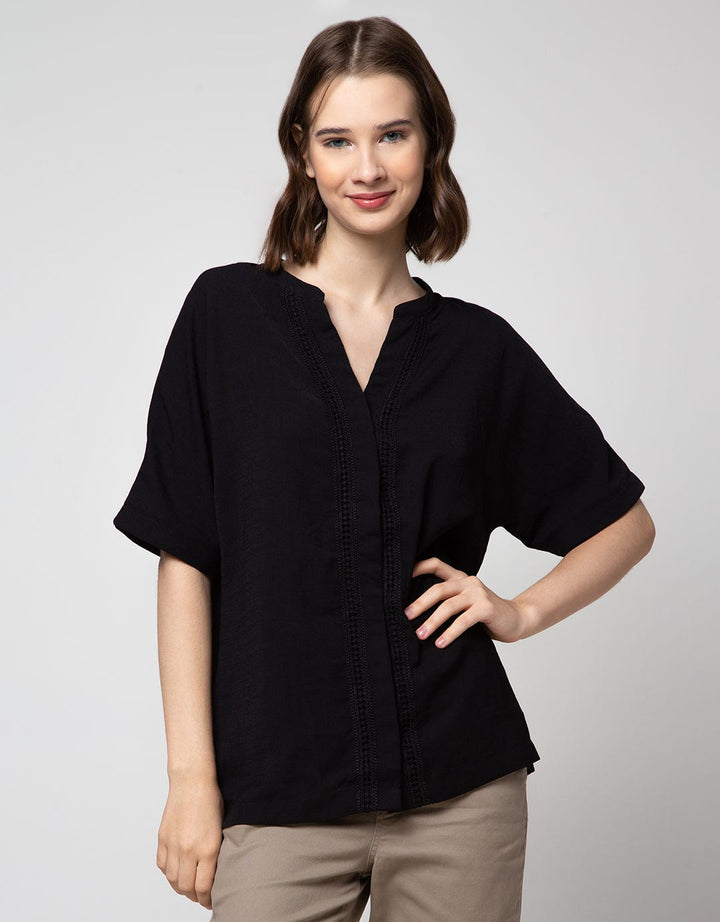St. Yves Short Sleeve Blouse Gynella Crash With