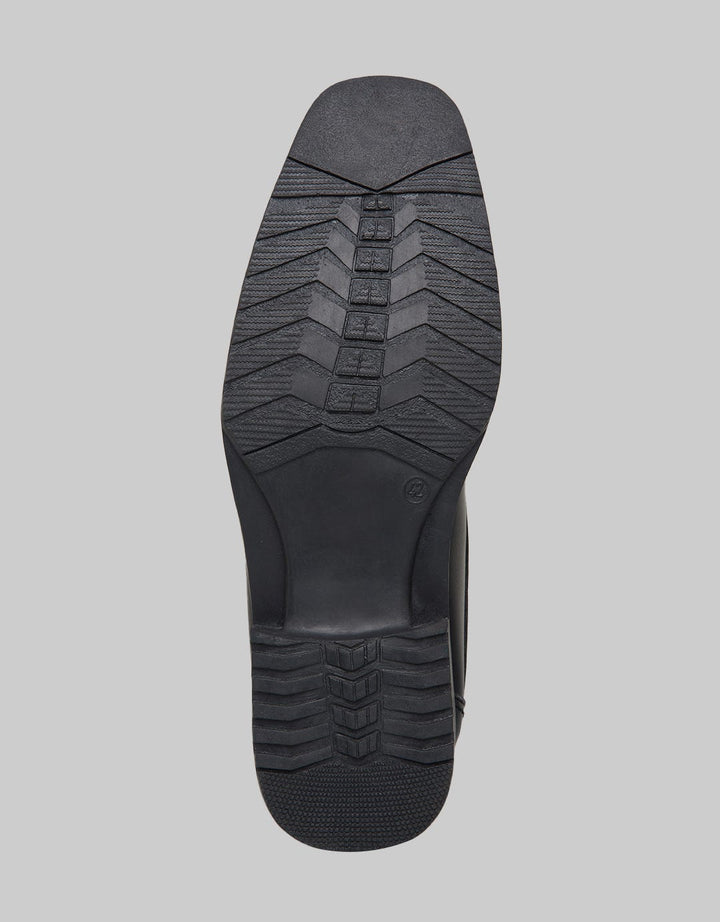 Yongki Komaladi Sepatu Pantofel