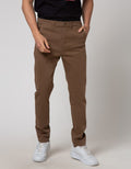 Cole Slim Basic Solid Celana Chinos Pria