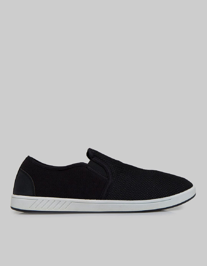 Nevada Slip On Textured Sepatu Pria