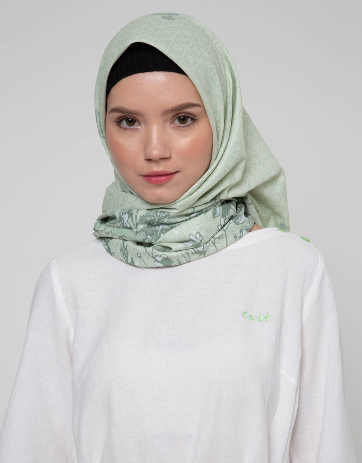 Annisa Hijab Premium Flowery Wanita