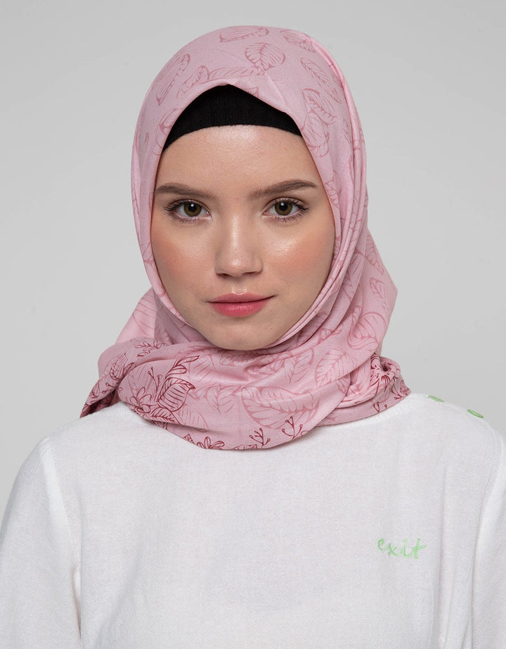 Annisa Hijab Premium Flowery Wanita