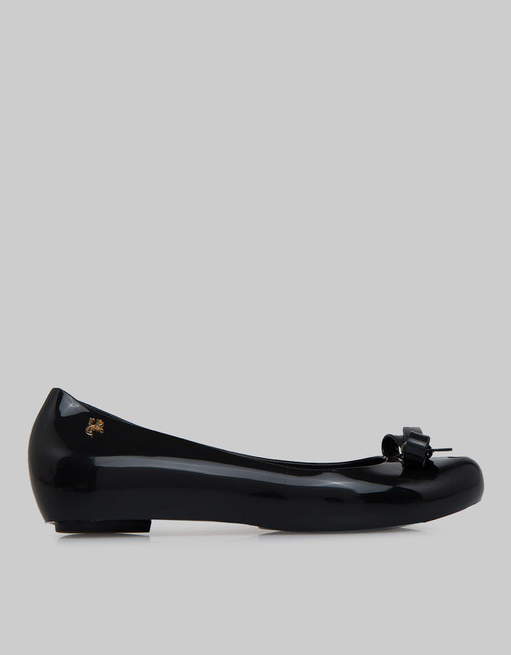 Yongki Komaladi Flat Shoes Simply