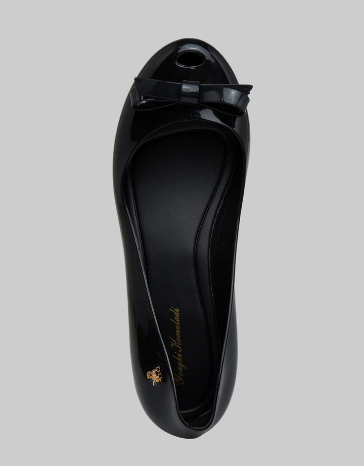 Yongki Komaladi Flat Shoes Simply