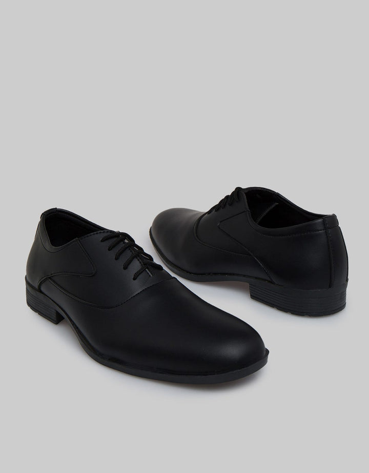 Yongki Komaladi Sepatu Pantofel Pria