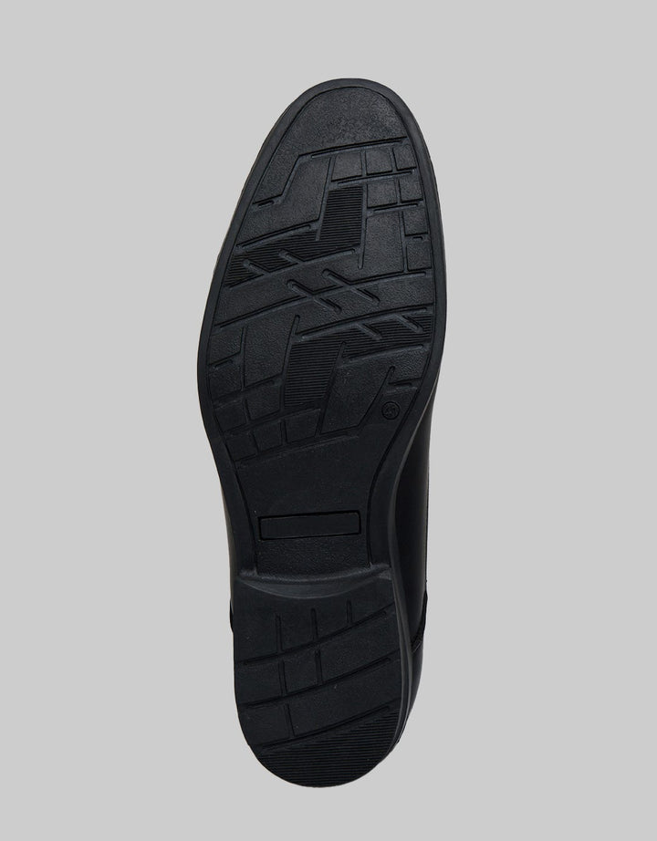 Yongki Komaladi Sepatu Pantofel Pria