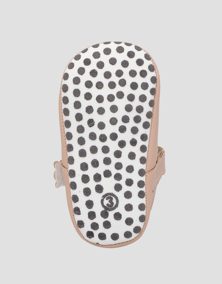 Pipiniko Sepatu Cut Heart Bayi