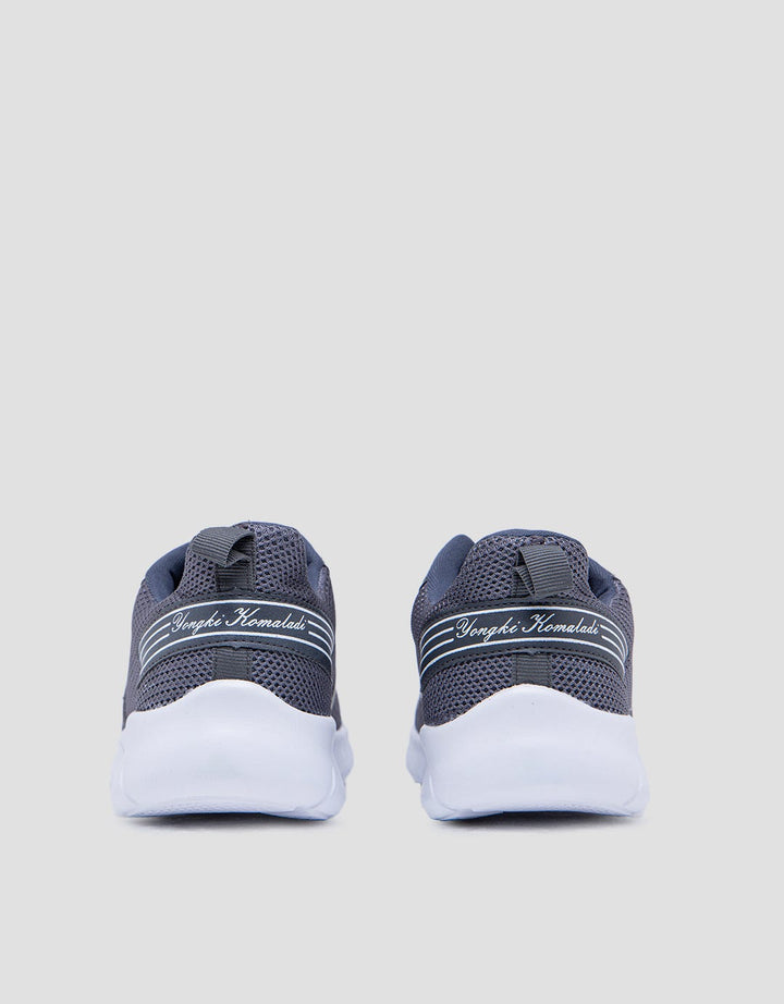 Yongki Komaladi Back Logo Sneakers Pria
