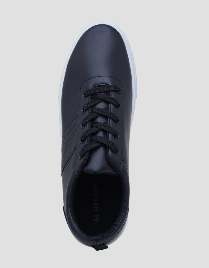 Nevada KL Eight Casual Sneakers Pria