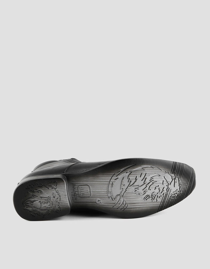 Jim Joker Official Ares Shoes