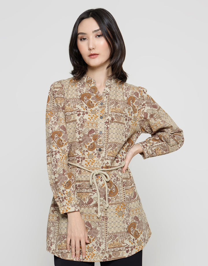 Expand Olatte Blouse