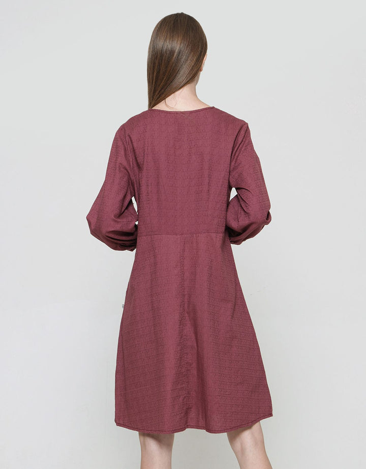 Expand Xio Dress Midi Dress Wanita