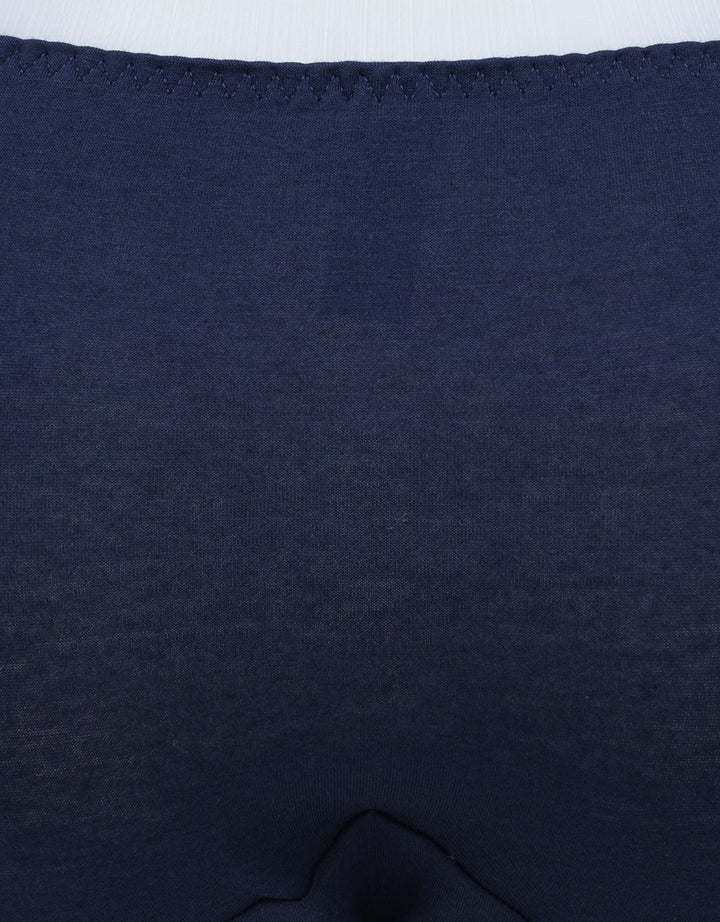 St. Yves Plain Zig Zag Panties Contents 3