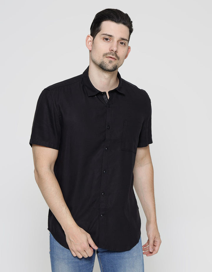 Andrew Smith Kemeja Basic