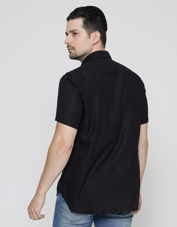 Andrew Smith Kemeja Basic