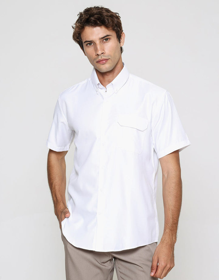 Cole Slim Oxford With Pocket Flap Kemeja Lengan Pendek Pria