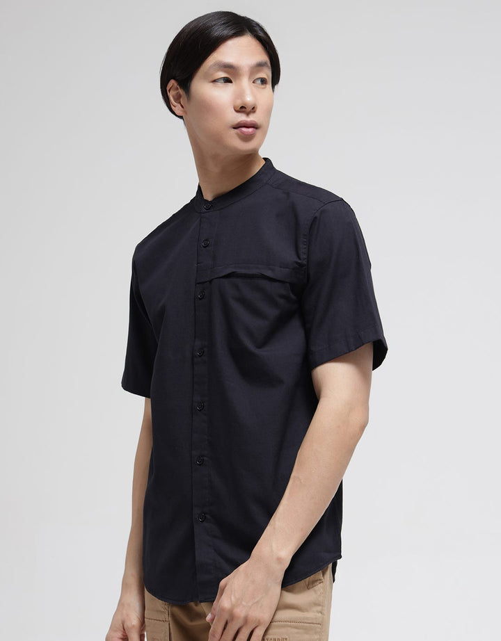 Details Oxford Solid Kemeja Pria