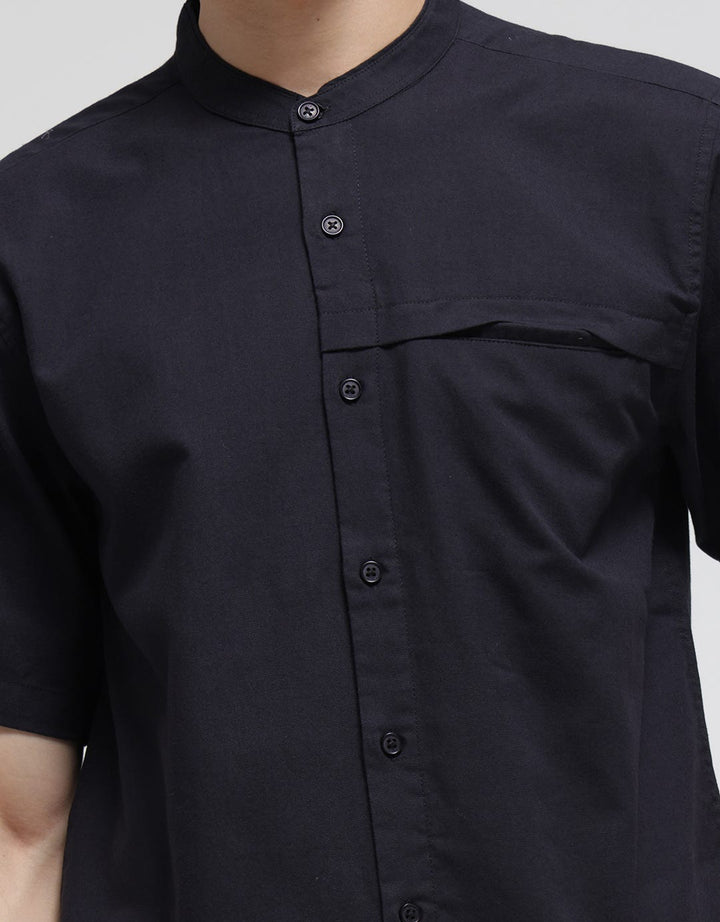 Details Oxford Solid Kemeja Pria