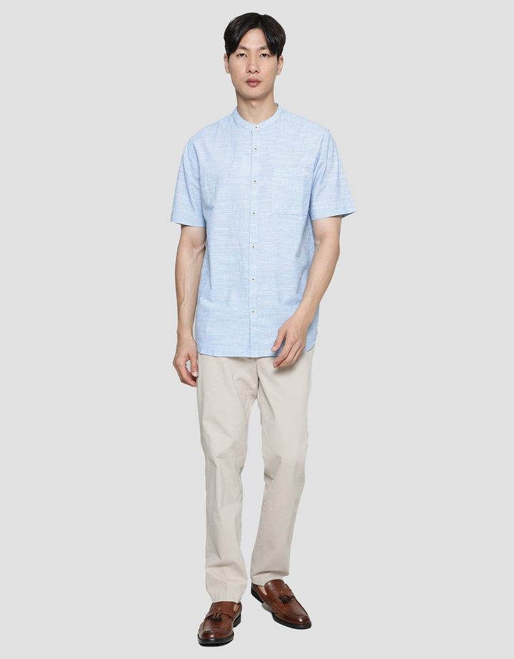 Lois Kemeja Koko Plain Pria