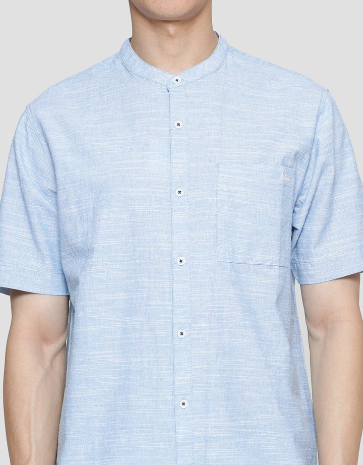 Lois Kemeja Koko Plain Pria