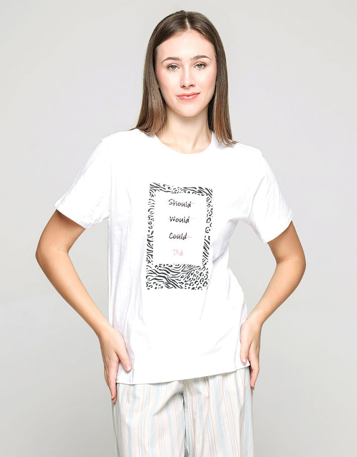 Details Tee Animal Polaroid Kaos Wanita