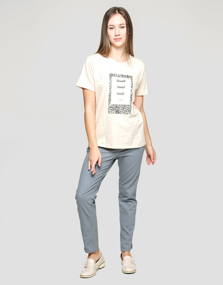 Details Tee Animal Polaroid Kaos Wanita