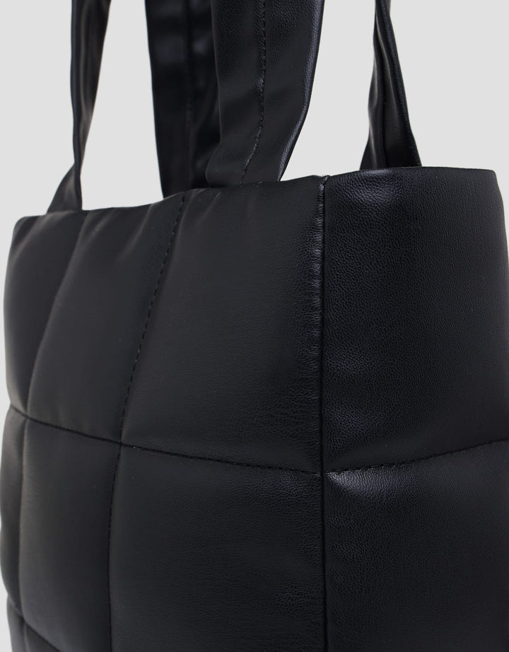 Nevada Quilted Clover Handbag Wanita