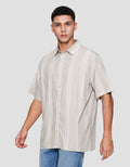 Cole Stripe Print Kemeja Pria