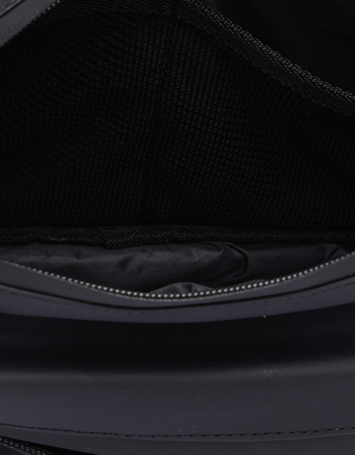 Nevada Rubber Fabric Slingbag Pria