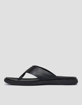 Cole Isaac Sandal Flip Flop Pria