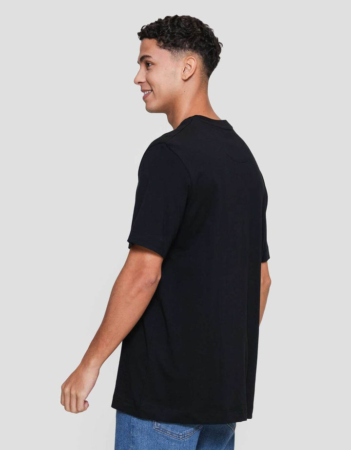 Cole Graphic Foaming Abstract Reg Fit Kaos Pria