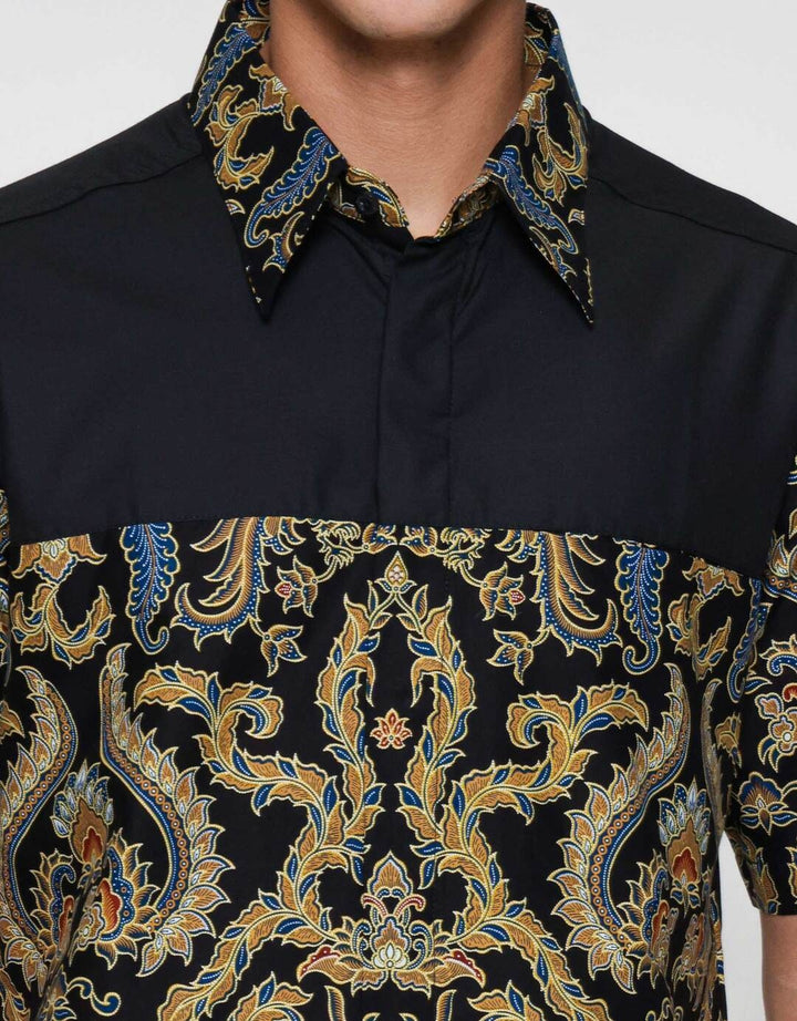 Arjuna Weda Hem Body Fit Cokro Cemani Kemeja Batik Pria