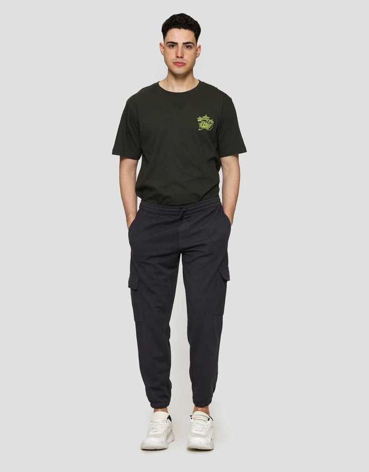 Nevada Knit Cargo With Texture Fabric Celana Panjang Pria