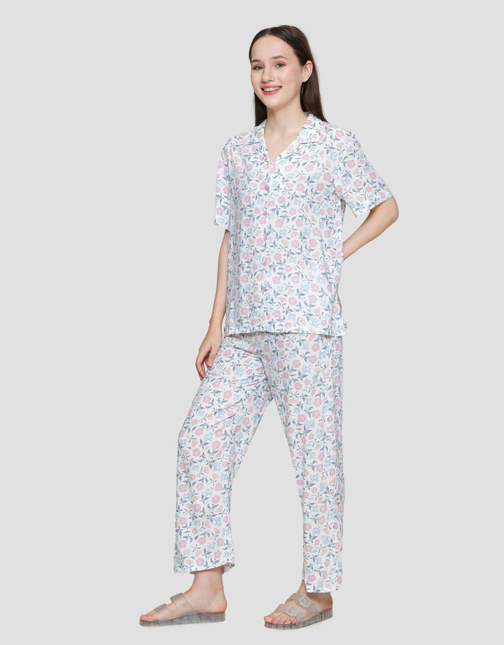 St. Yves Printed Sweet Flower Setelan Piyama Wanita