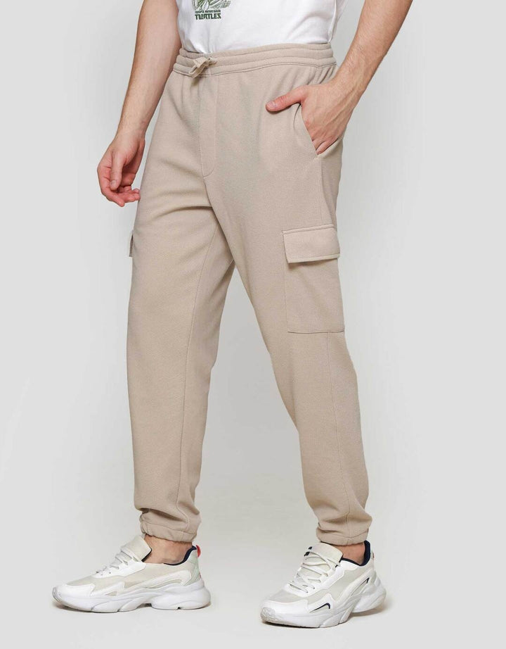 Nevada Knit Cargo With Texture Fabric Celana Panjang Pria