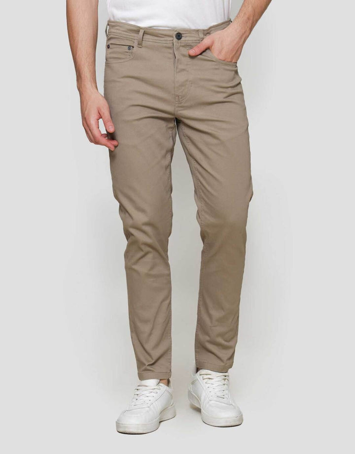 Nevada Woven 5 Pocket Dobby Celana Panjang Pria