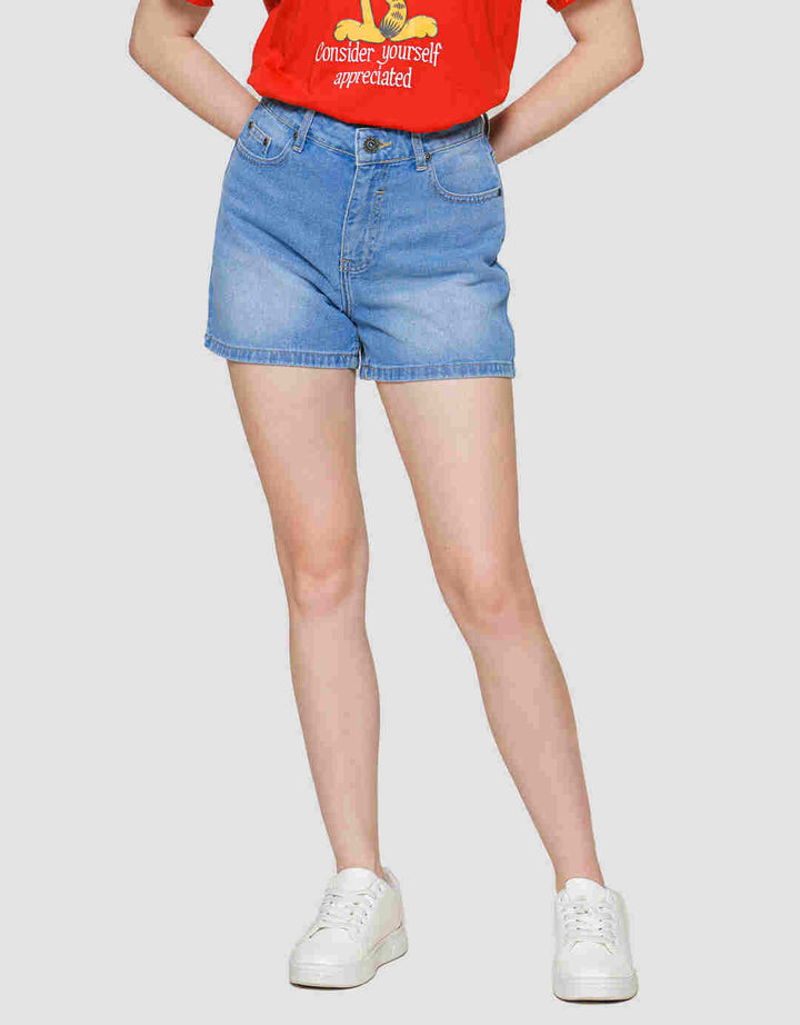 Nevada Basic Roll Up Celana Pendek Denim Wanita