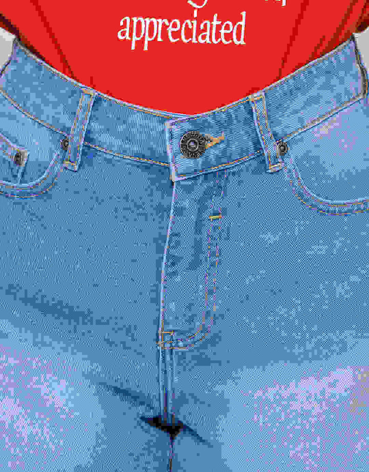 Nevada Basic Roll Up Celana Pendek Denim Wanita