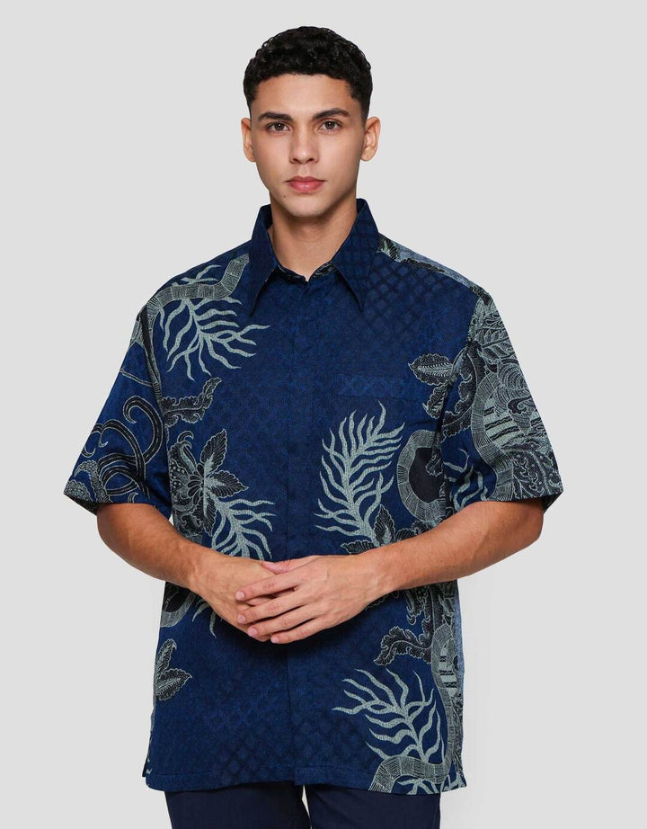 Arjuna Weda Hem Regular Fit Pasung Keris Kemeja Batik Pria