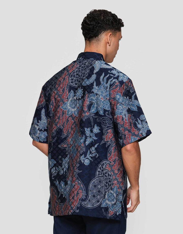 Arjuna Weda Hem Reg Fit Parang Kembang Kemeja Batik Pria